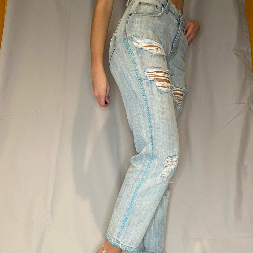 Light Wash Ripped High Waisted LF jeans